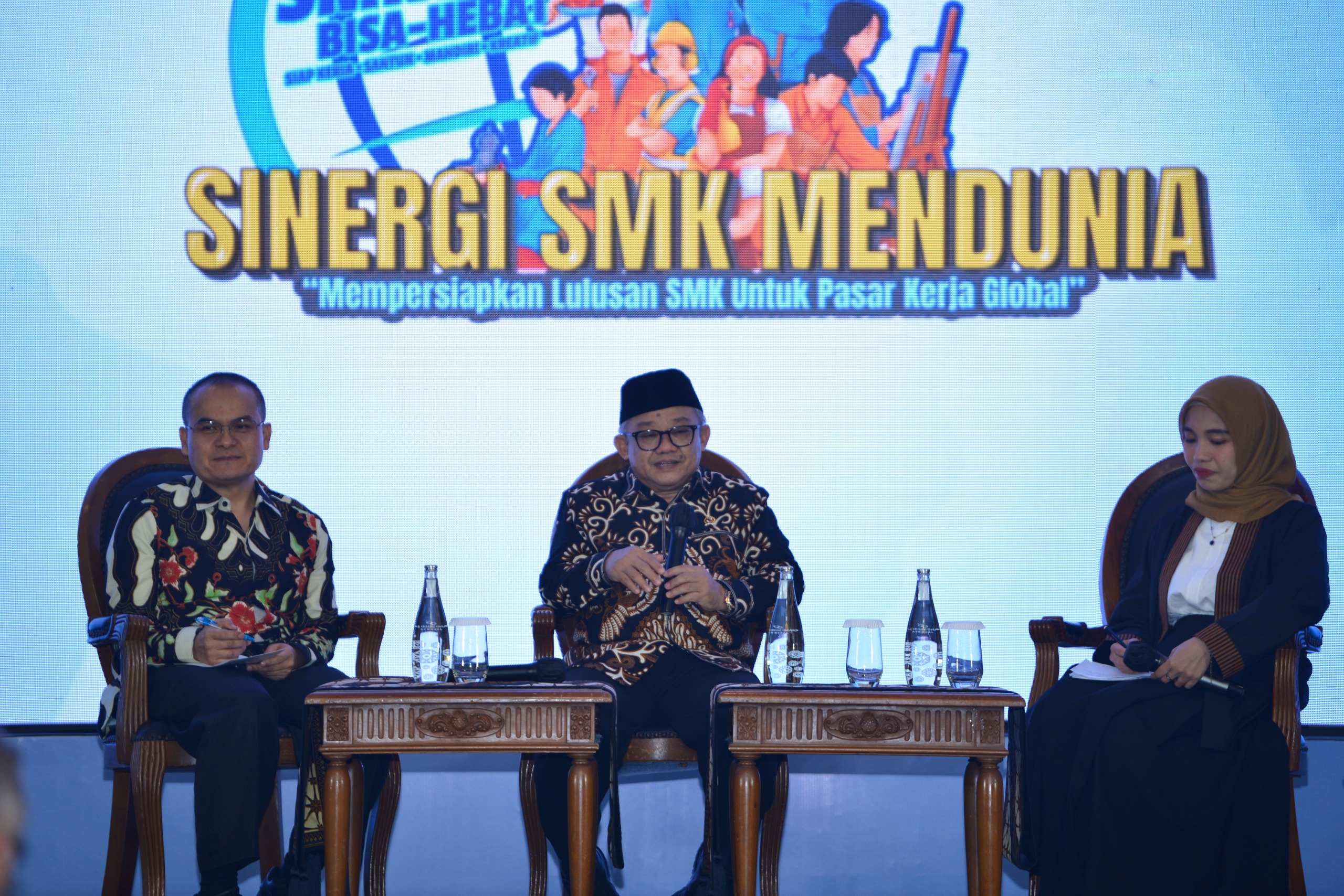Dari Kebijakan hingga Suara Kepala Sekolah: Sinergi untuk Lulusan SMK Mendunia
