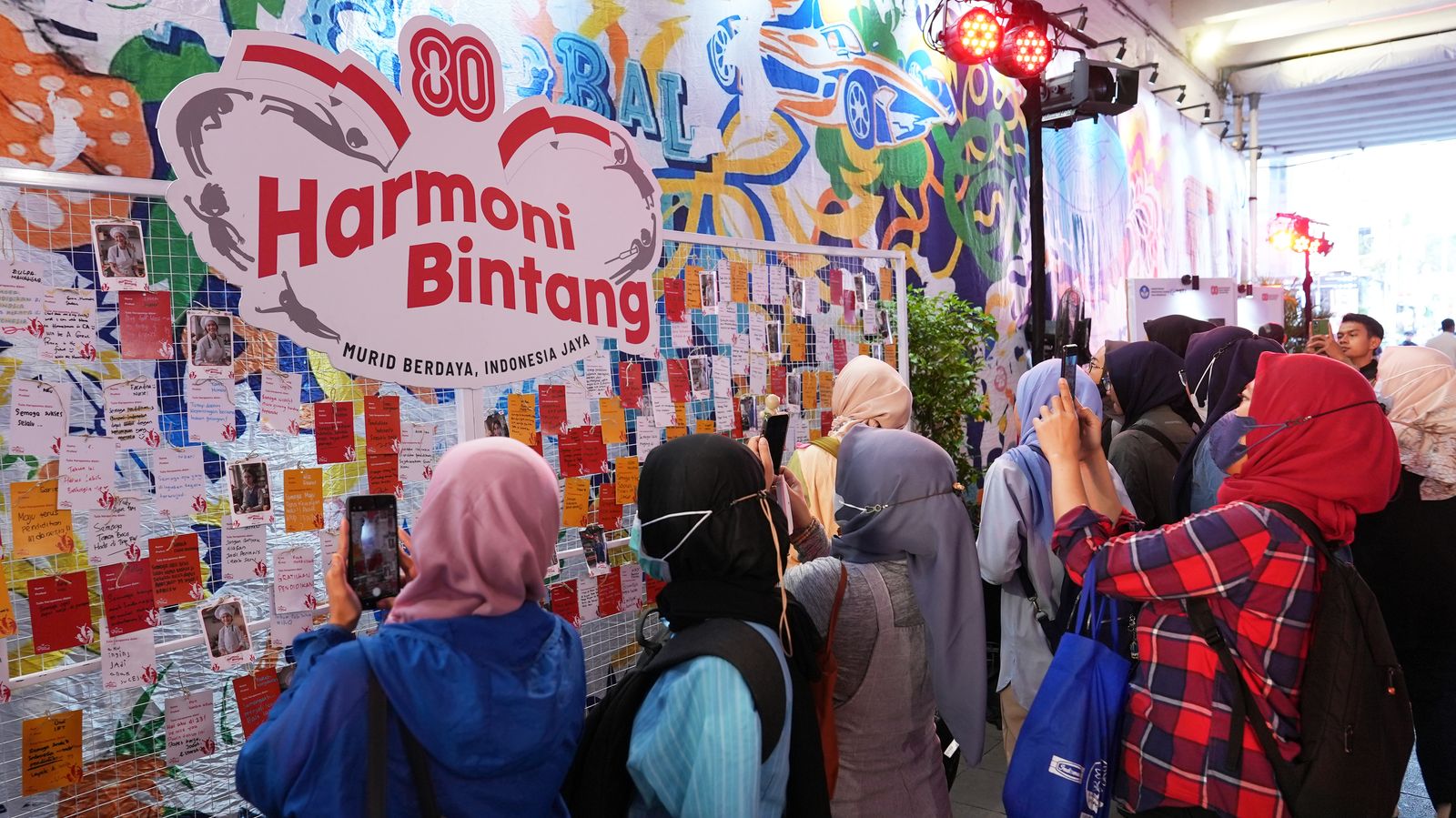 Serunya Kursus: Nail Arts Gratis sampai Kreasi Decoupage akan Hadir di Harmoni Bintang