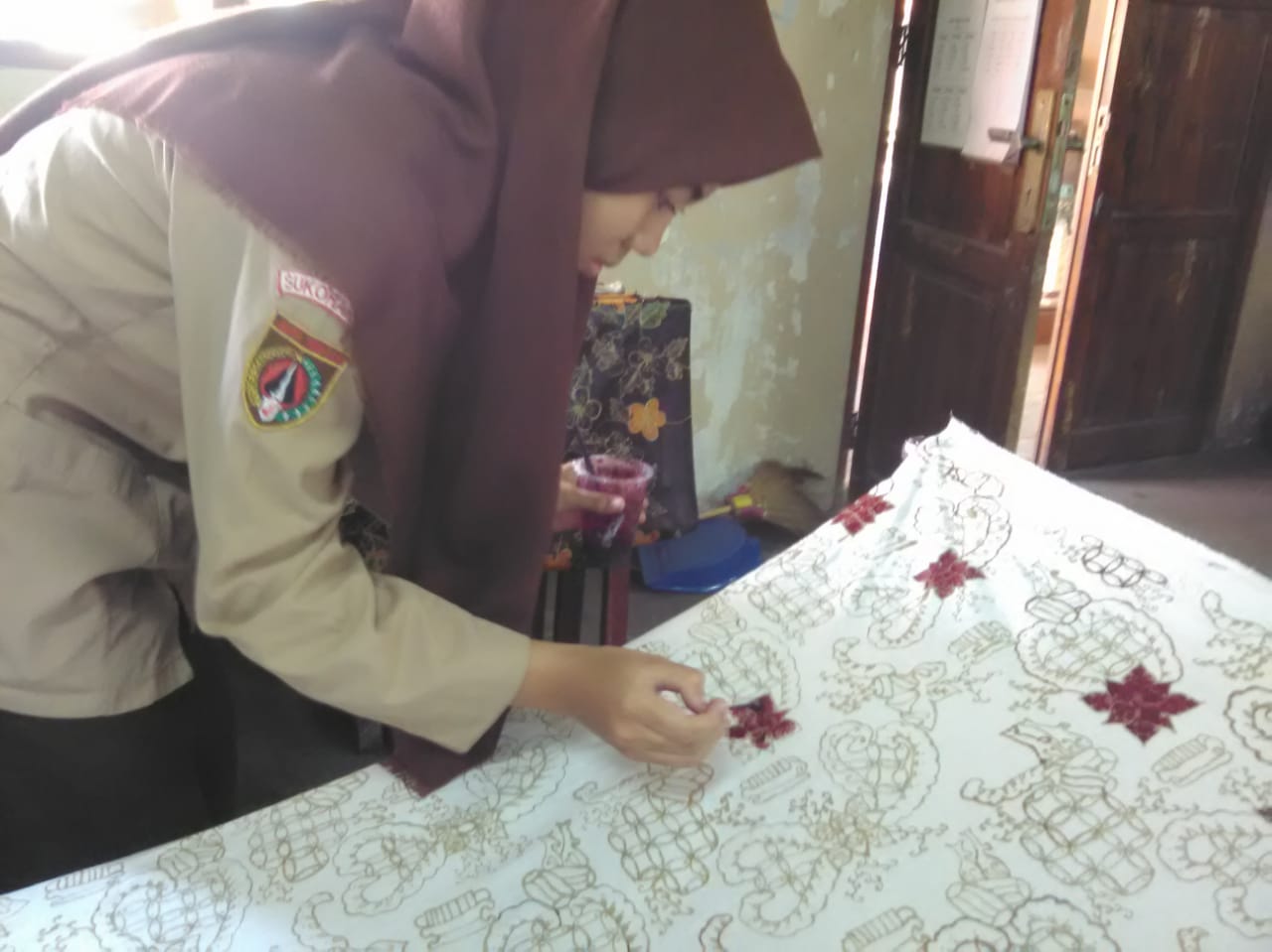 Lestarikan Warisan Nusantara, SMK Kriya Sahid Sukoharjo Kembangkan Batik Tulis
