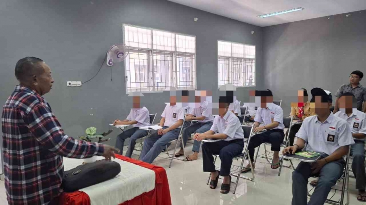 PKBM Mulia Kasih Berkolaborasi dengan LPKA Palu Layani Pendidikan Anak Binaan
