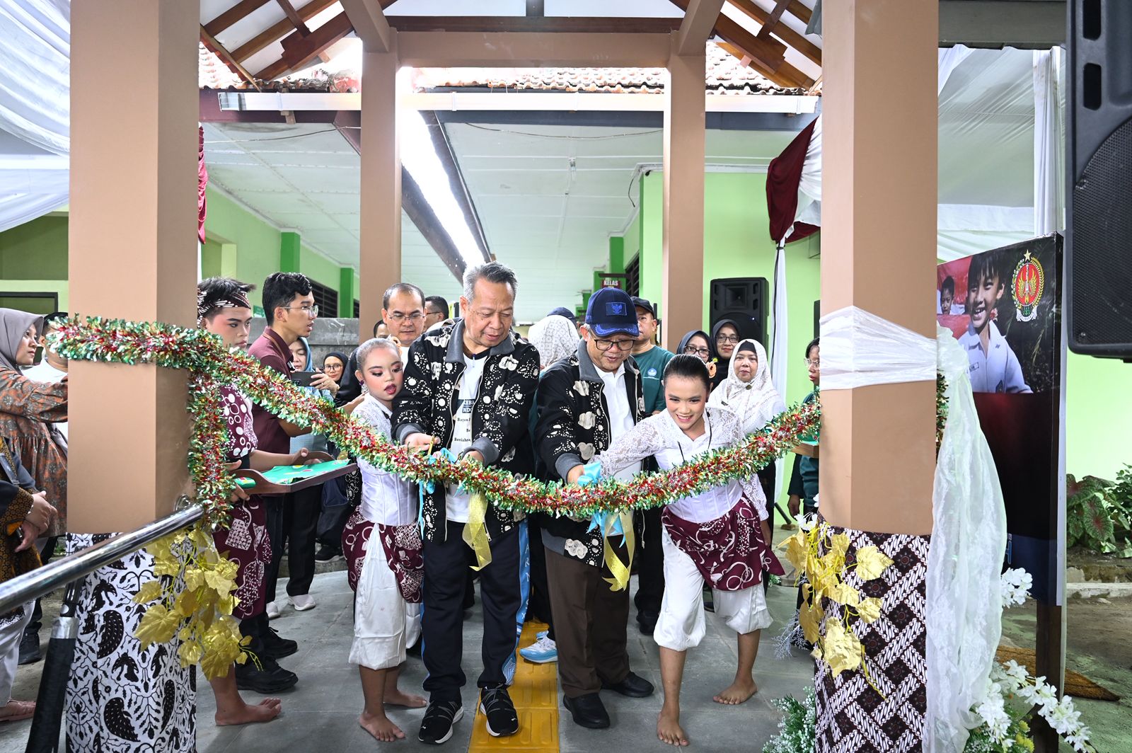 Mendikdasmen Resmikan Revitalisasi SLB, Aksesibilitas Pembelajaran bagi Anak Berkebutuhan Khusus Kian Membaik