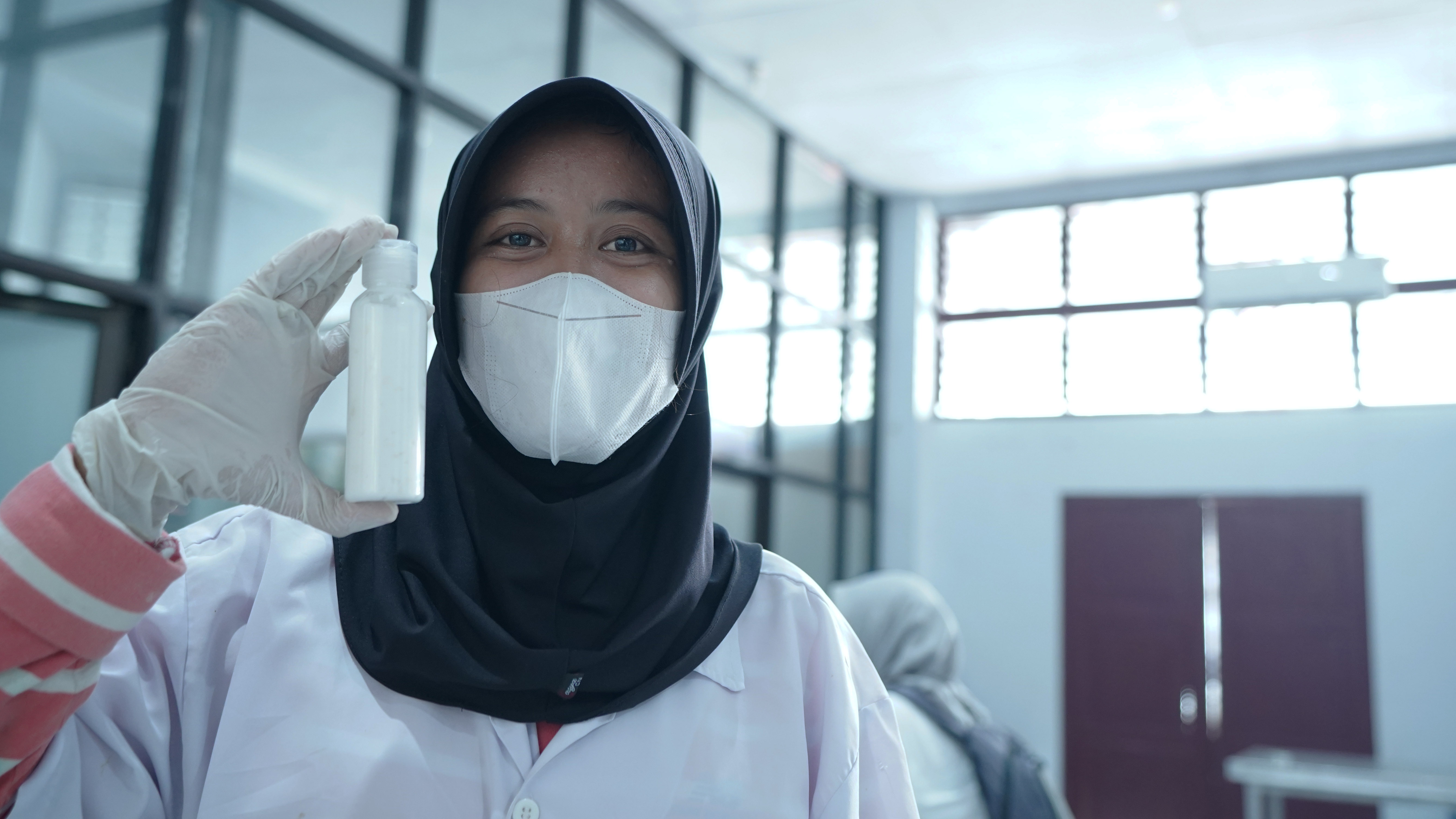 Kembangkan Keunggulan Spesifik Rumput Laut, Politani Pangkep Produksi Body Lotion dari Rumput Laut