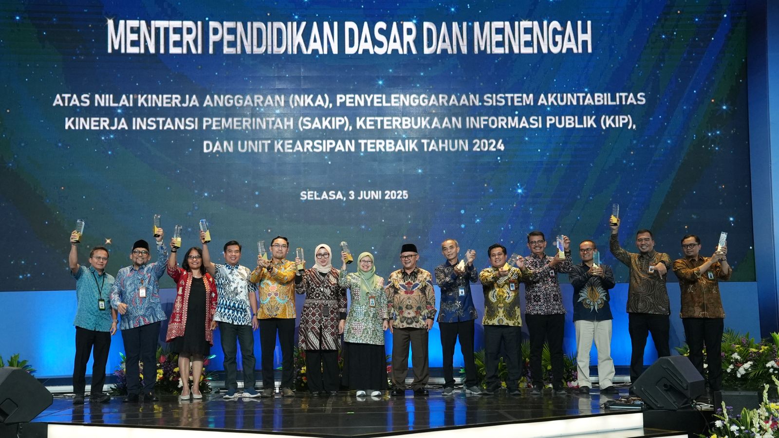 Ditjen Pendidikan Vokasi PKPLK Borong Penghargaan Mendikdasmen