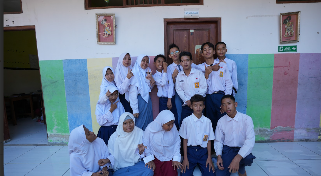 Antusiasme Wali Murid SLB Islam Qothrunnada Sambut Kelas Baru dari Revitalisasi