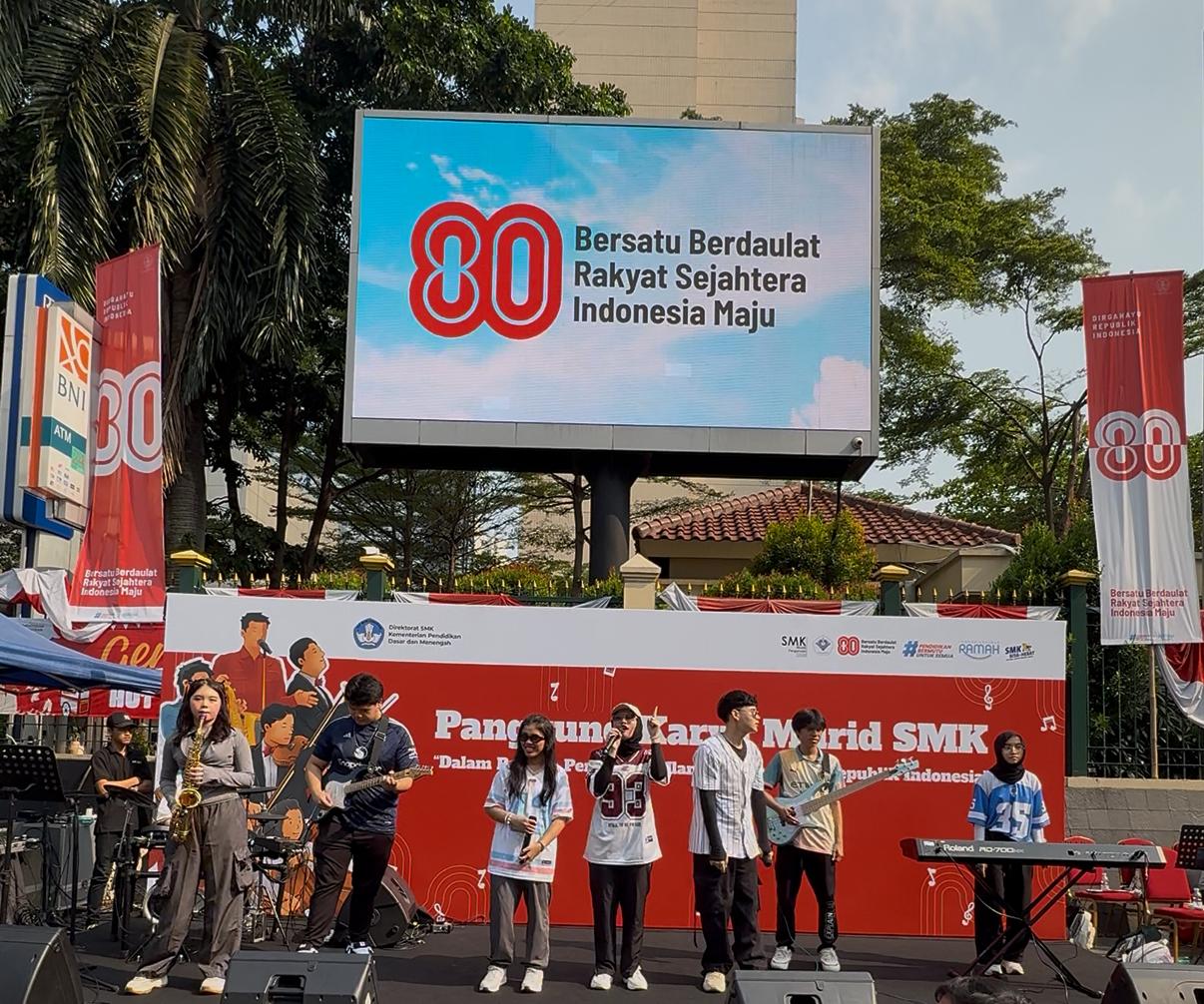 SMK Musik Perguruan Cikini Warnai Perayaan Kemerdekaan dengan Iringan Musik Kreatif