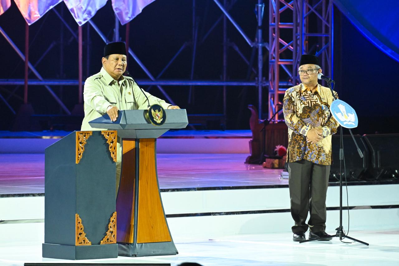 Presiden Prabowo Rayakan Hari Guru Nasional 2025 bersama 9 Ribu Guru