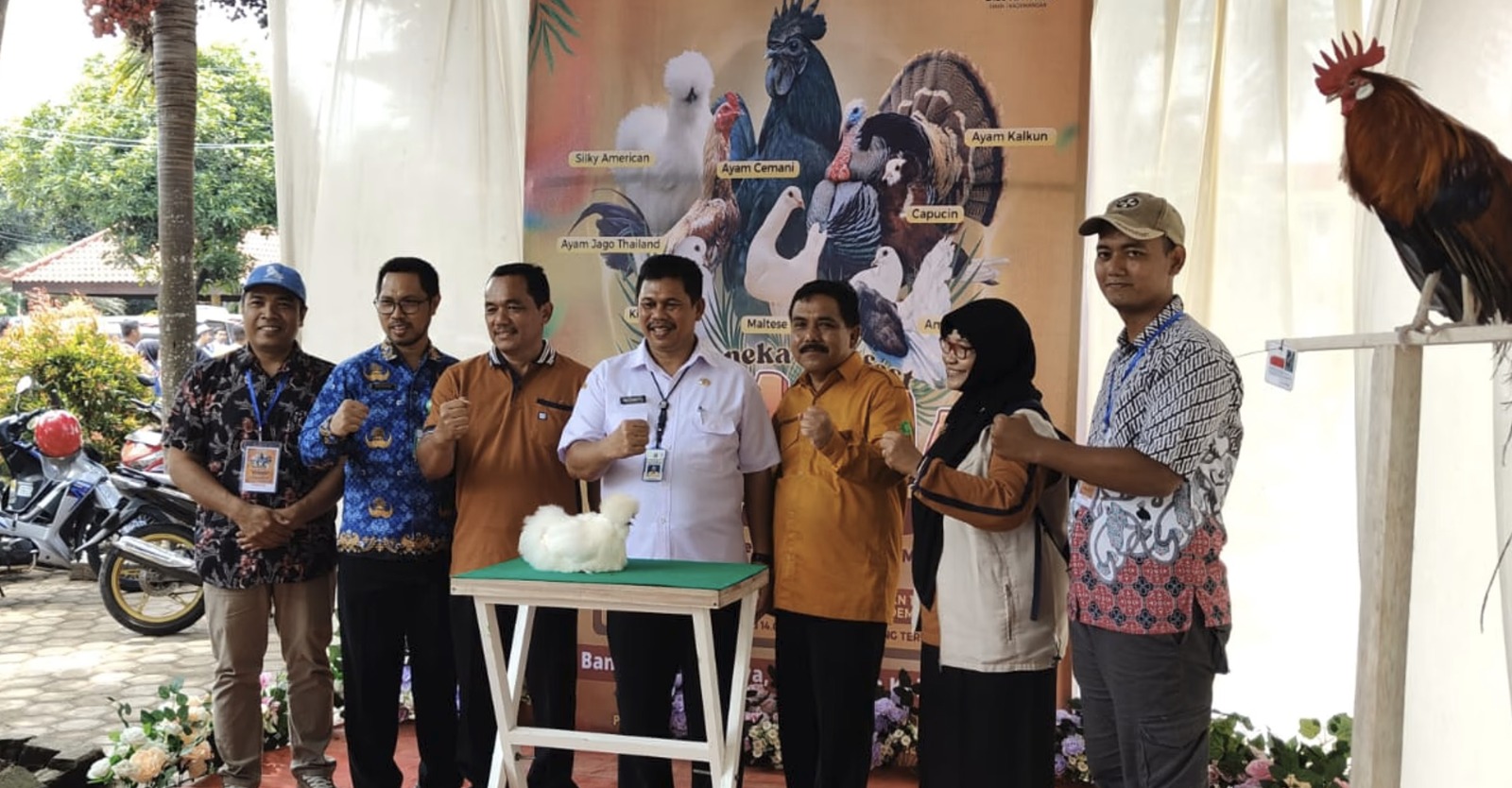 GEMPAR: Pameran Unggas Nan Elok, Unggulkan Kreativitas dan Kewirausahaan SMKN 1 Kademangan