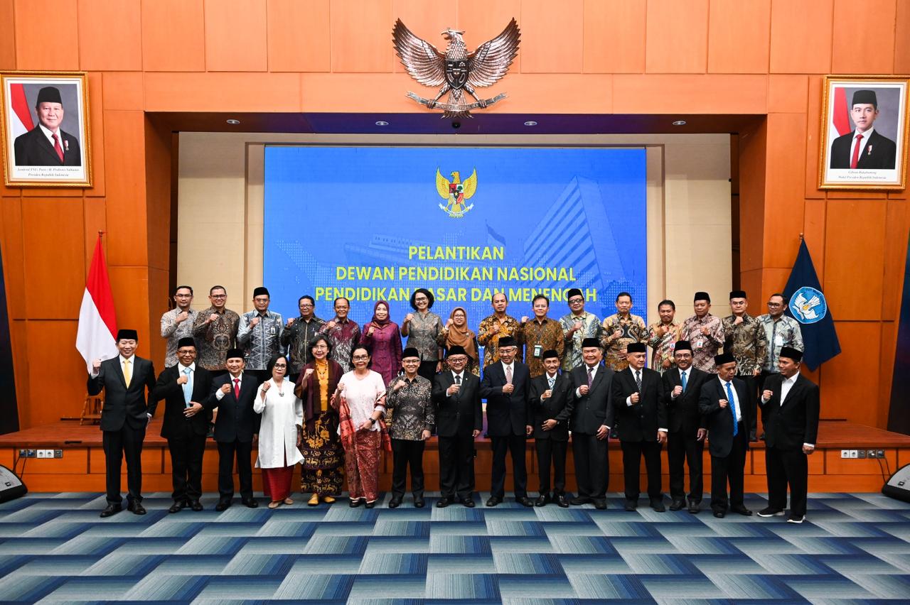 Mendikdasmen Lantik Anggota Dewan Pendidikan Nasional Pendidikan Dasar dan Menengah 2026–2031