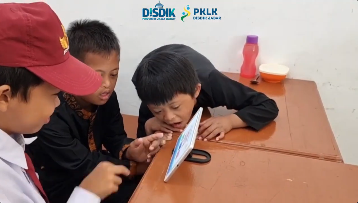 Penting bagi ABK, SLBN Cicendo Ciptakan “SiCantik Melati” untuk Belajar TIK