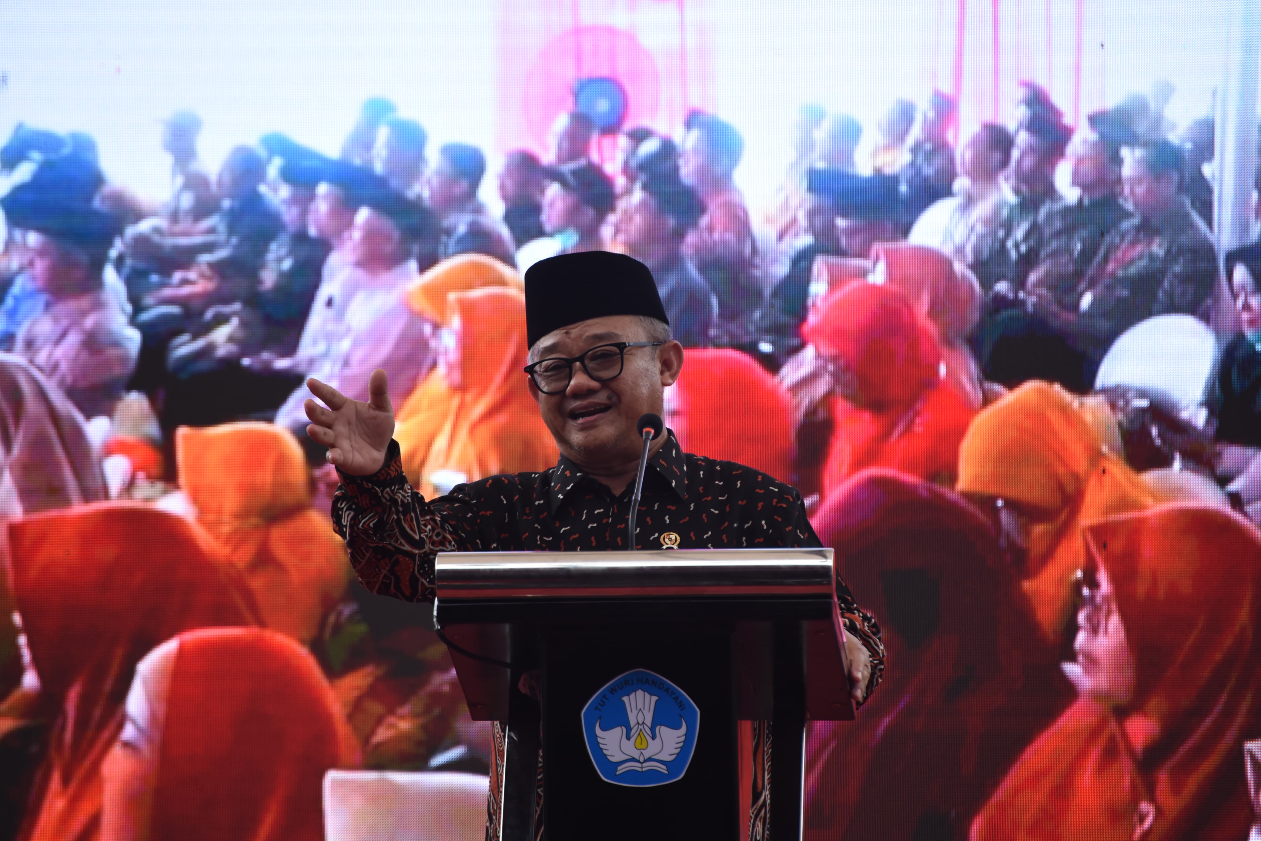 Mendikdasmen Dorong SMK Siap Kerja dan Bersaing di Tingkat Global