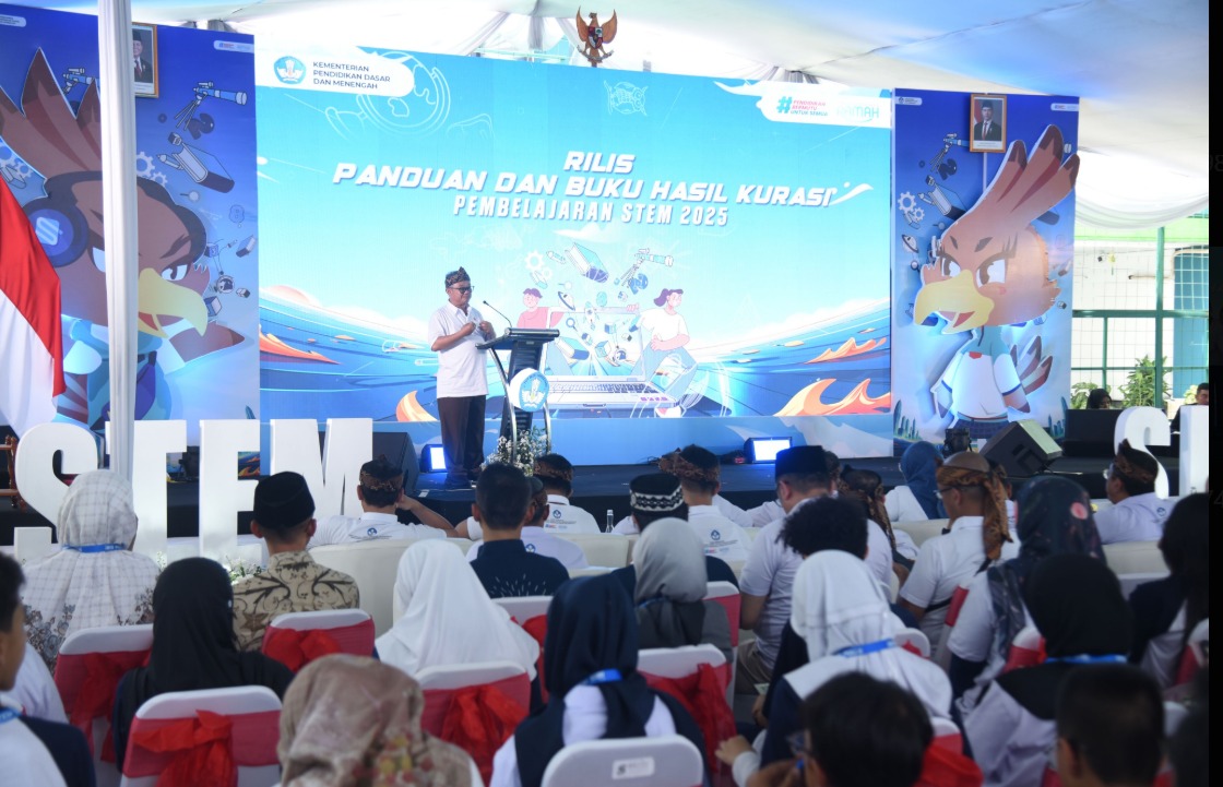 Perkuat Implementasi STEM, Kemendikdasmen Rilis Panduan dan Buku Hasil Kurasi Pembelajaran STEM