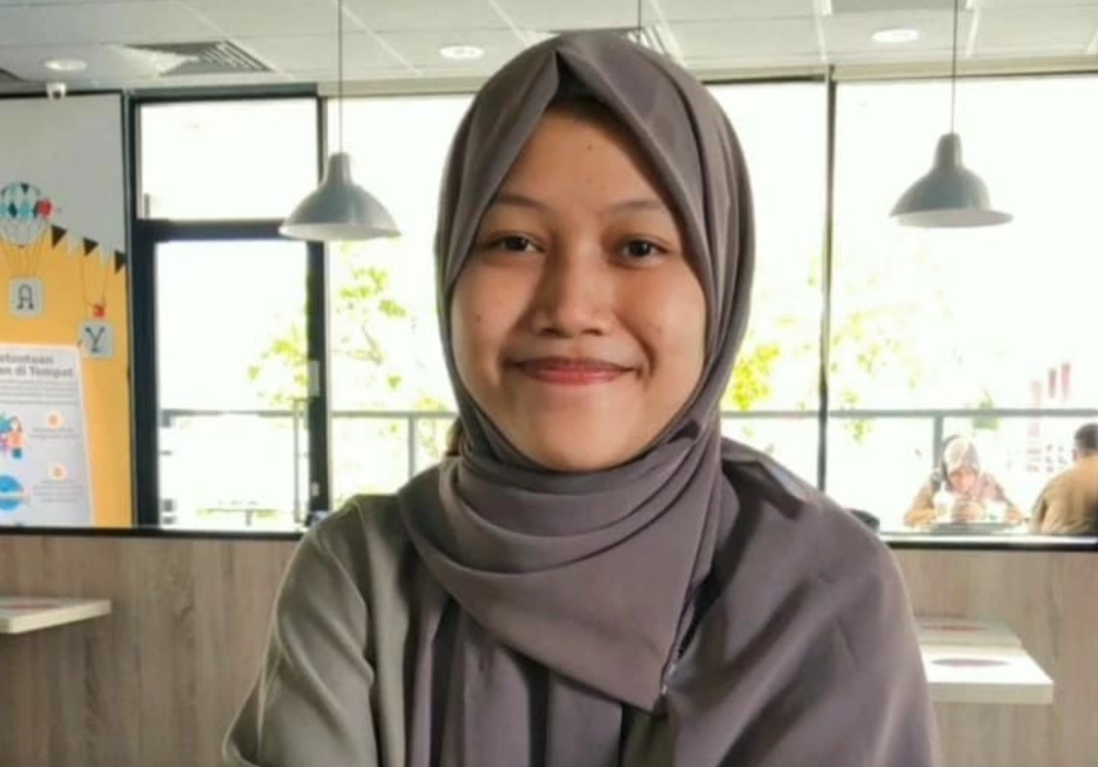 Kisah Supi Haris: Anak Broken Home Wujudkan Mimpi Kuliah di Luar Negeri Berkat IISMA